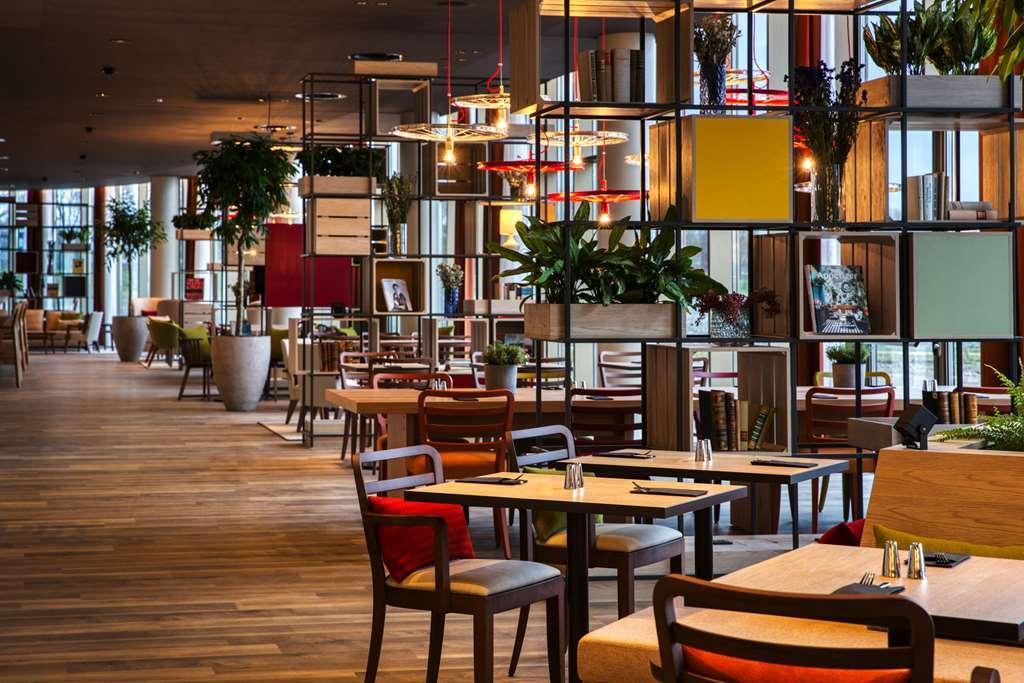 IntercityHotel Amsterdam Airport Hoofddorp Restaurant foto